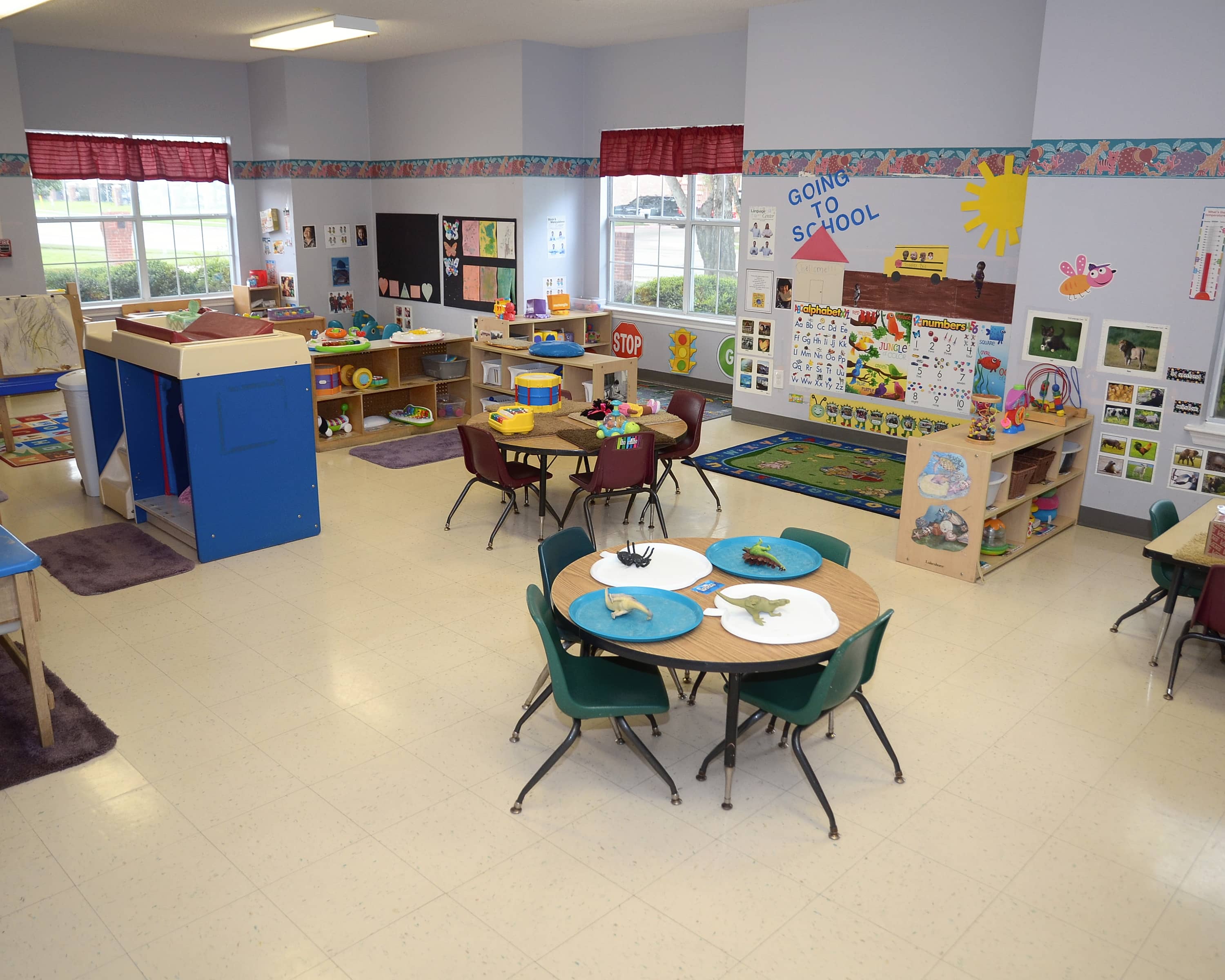 The Children's Courtyard of Arlington in Arlington, TX 1865 Wimbledon